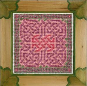 Lavender and Green Knotwork